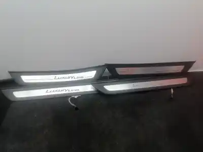 Gebrauchtes Autoersatzteil formteil zum bmw 5 (g30, f90) 520 d oem-iam-referenzen 51477405773 - 51477390215 - 51477390216