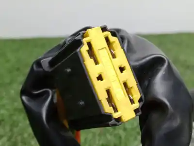 Second-hand car spare part ignition switch for dacia sandero 1.4 cat oem iam references   