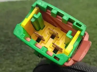 Second-hand car spare part ignition switch for citroen c8 2.2 hdi 16v premier ii oem iam references   