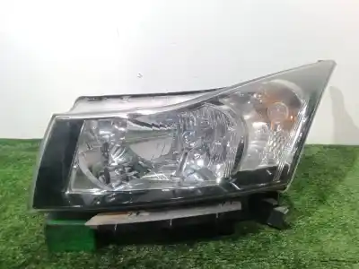 Second-hand car spare part left headlight for chevrolet cruze fastback (j305) 2.0 cdi oem iam references 13063 - 12412