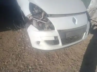 Автозапчастина б/у передній бампер для RENAULT SCÉNIC III (JZ0/1_) 1.5 dCi Посилання на OEM IAM   