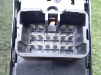 Автозапчастина б/у передні вікний вмикач для mitsubishi mirage / space star vi fastback (a0_a) 1.2 (a03a) посилання на oem iam 8608a301  