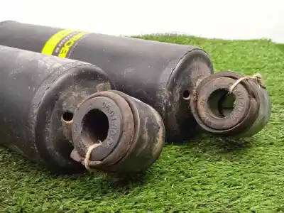 Second-hand car spare part front shock absorber set for opel frontera a 2.0 oem iam references d4441  