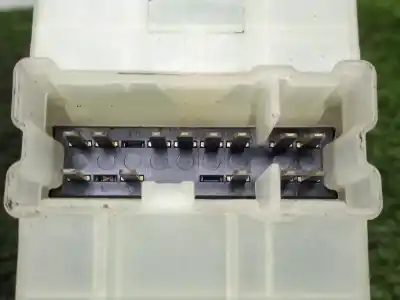 Peça sobressalente para automóvel em segunda mão botão / interruptor elevador vidro dianteiro esquerdo por nissan qashqai / qashqai +2 i (j10, nj10, jj10e) 1.5 dci referências oem iam 25401jd00b  