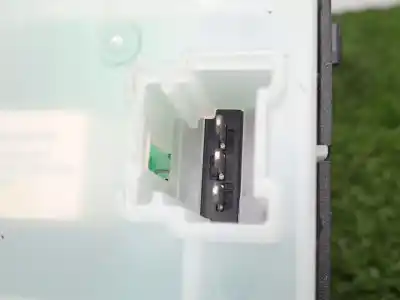 Peça sobressalente para automóvel em segunda mão botão / interruptor elevador vidro dianteiro esquerdo por nissan note (e11, ne11) 1.5 dci referências oem iam   
