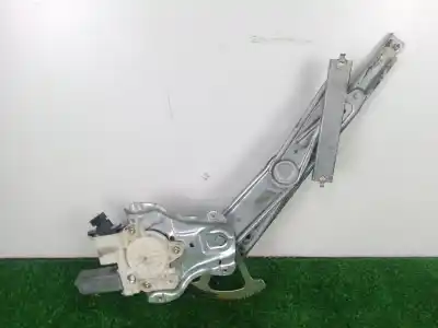 Peça sobressalente para automóvel em segunda mão Elevador De Vidros Dianteira Esquerda por TOYOTA COROLLA (_E12_) 2.0 D-4D (CDE120R_, CDE120L_) Referências OEM IAM   