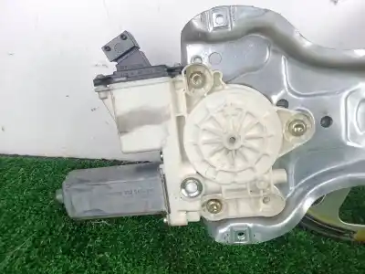 Second-hand car spare part driver left window regulator for toyota corolla (_e12_) 2.0 d-4d (cde120r_, cde120l_) oem iam references   