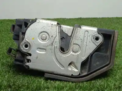 Second-hand car spare part front right door lock for bmw 7 (e65, e66, e67) 730 d oem iam references 7036170  