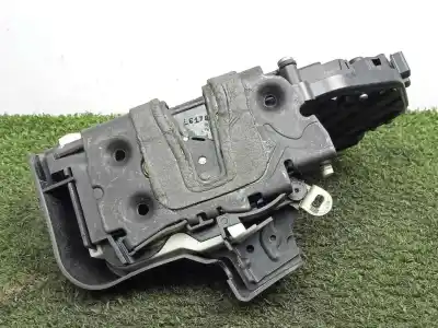 Peça sobressalente para automóvel em segunda mão fechadura da porta traseira esquerda por ford kuga (cbv) 2.0 tdci cat referências oem iam 8v4as26413ea  