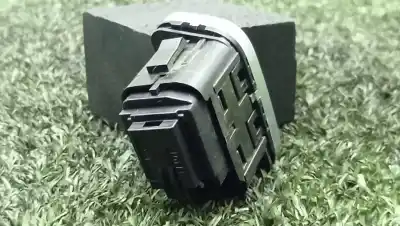 Pièce détachée automobile d'occasion bouton interrupteur pour ford transit custom v362 furgón (fy, fz) 2.0 ecoblue références oem iam 2060b1   Pièce détachée automobile d'occasion bouton interrupteur pour ford transit custom v362 furgón (fy, fz) 2.0 ecoblue références oem iam 2060b1