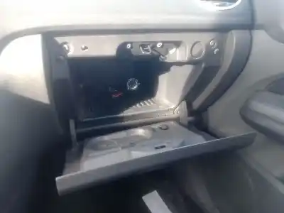 Second-hand car spare part glove compartment for ford focus ii (da_, hcp, dp) 1.8 tdci oem iam references    Second-hand car spare part glove compartment for ford focus ii (da_, hcp, dp) 1.8 tdci oem iam references