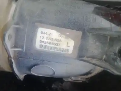 Second-hand car spare part right fog light for opel corsa e (x15) 1.4 (08, 68) oem iam references 13253625 - 662588537   Second-hand car spare part right fog light for opel corsa e (x15) 1.4 (08, 68) oem iam references 13253625 - 662588537