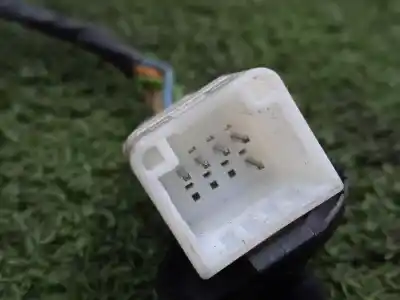 Автозапчастина б/у правий задний огляд для dacia logan 1.4 cat посилання на oem iam 8200240597  