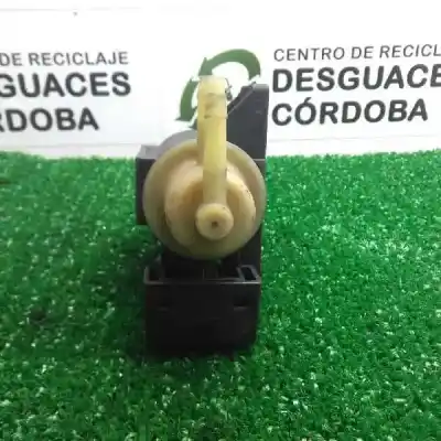 Second-hand car spare part vacuum valve for saab 9-3 combi (e50) 1.9 d oem iam references 55563532 - 70142100  