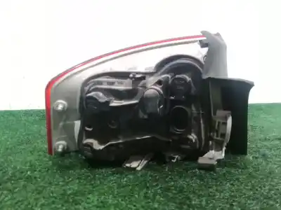 Автозапчастина б/у правий ліхтар для audi a4 b7 (8ec) 2.0 посилання на oem iam 154461904rb  