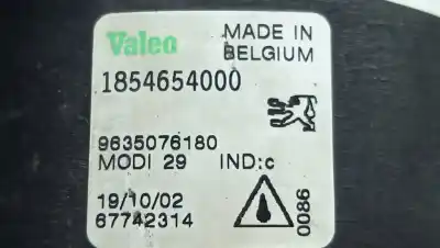 Second-hand car spare part left fog light for peugeot 206 fastback (2a/c) 2.0 hdi 90 oem iam references 1854654000 - 9635076180  