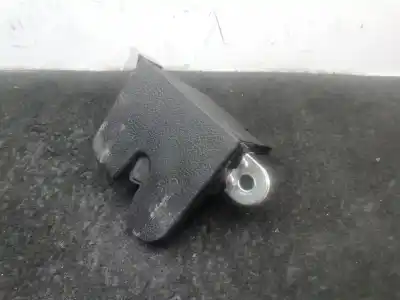 Peça sobressalente para automóvel em segunda mão fechadura do mala por volkswagen golf vi (5k1) 1.6 tdi referências oem iam 5k0827505a