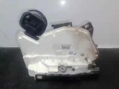 Peça sobressalente para automóvel em segunda mão fechadura da porta traseira direita por volkswagen golf vi (5k1) 1.6 tdi referências oem iam 5k4839016b