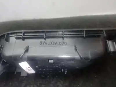 Автозапчастина б/у внутрішня задня права ручка для audi a3 limousine (8vs, 8vm) 1.4 tsi посилання на oem iam 8v4839020  