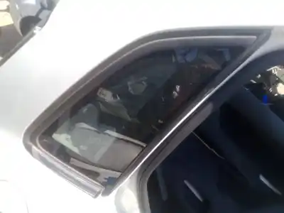 Second-hand car spare part right rear triangle quarter glass for citroen c4 lim. 1.6 hdi fap oem iam references 