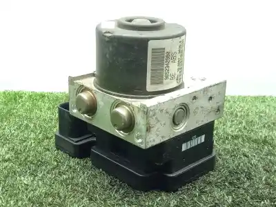 Pezzo di ricambio per auto di seconda mano abs per peugeot 206 fastback (2a/c) 1.4 hdi riferimenti oem iam 10097011143 - 5wk84108 - 9652342980  