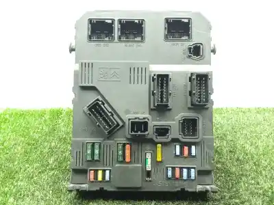 Pezzo di ricambio per auto di seconda mano SCATOLA RELÈ/FUSIBILI per PEUGEOT 206 FASTBACK (2A/C)  Riferimenti OEM IAM 9652474780 - S118085220  BSIE0200