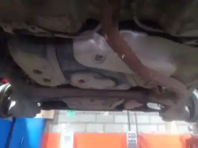 Peça sobressalente para automóvel em segunda mão charrió / suporte de eixo de trás por opel corsa e (x15) 1.4 (08, 68) referências oem iam 