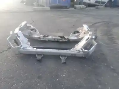 Peça sobressalente para automóvel em segunda mão charrió / suporte de eixo dianteiro por bmw 1 (e81) 118 d referências oem iam 