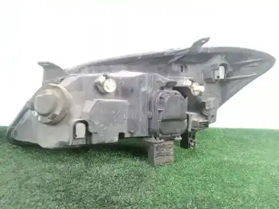 Peça sobressalente para automóvel em segunda mão farol / farolim direito por toyota corolla (_e12_) 2.0 d-4d (cde120r_, cde120l_) referências oem iam   04-07