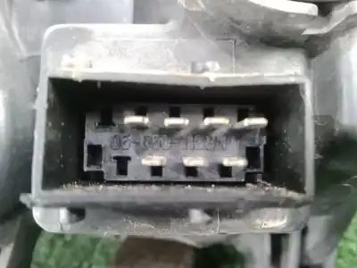 Peça sobressalente para automóvel em segunda mão farol / farolim direito por toyota corolla (_e12_) 2.0 d-4d (cde120r_, cde120l_) referências oem iam   04-07