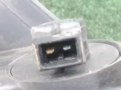 Peça sobressalente para automóvel em segunda mão farol / farolim direito por toyota corolla (_e12_) 2.0 d-4d (cde120r_, cde120l_) referências oem iam   04-07