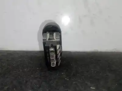 Second-hand car spare part door lock switch for dacia duster (hs_) 1.5 dci (hsaj) oem iam references   