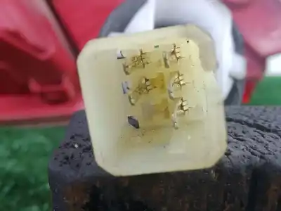 Автозапчастина б/у правий ліхтар для suzuki swift iii (mz, ez) 1.5 (rs 415) посилання на oem iam   05-07