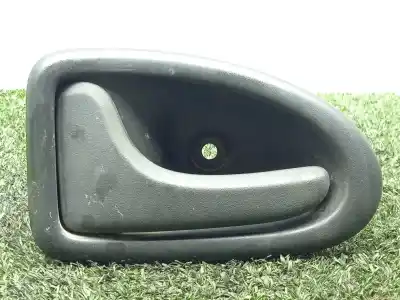 Second-hand car spare part INTERIOR LEFT FRONT HANDLE for RENAULT TRAFIC II FURGONETA (FL) 2.0 dCi 115 (FL01 FL0U) OEM IAM references 8200028994 - 99035201  