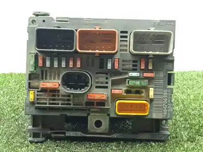 Second-hand car spare part FUSE BOX UNIT for PEUGEOT 308 I (4A_, 4C_) 1.6 HDI OEM IAM references 9664706280 - BSMR0500 - S10257552  