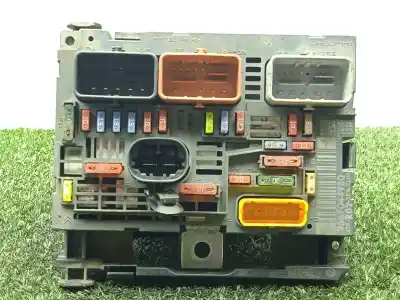 Pezzo di ricambio per auto di seconda mano SCATOLA RELÈ/FUSIBILI per PEUGEOT 407 (6D_) 2.0 HDI 135 (6DRHRH, 6DRHRE, 6DRHRG, 6DRHRJ) Riferimenti OEM IAM 9667044980 - RSMR0200 - S112376069  