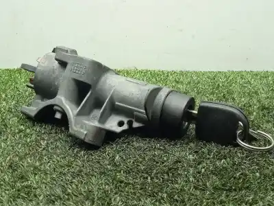 Piesă de schimb auto la mâna a doua COMUTATOR DE PORNIRE pentru VOLKSWAGEN GOLF IV (1J1) 1.9 TDI Referințe OEM IAM 4B0905851C  
