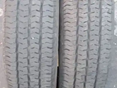 Peça sobressalente para automóvel em segunda mão PNEU por RENAULT KANGOO (KC0/1_) D 65 1.9 (KC0E, KC02, KC0J, KC0N) Referências OEM IAM 165/70R14C-89/87R 5PRLT  