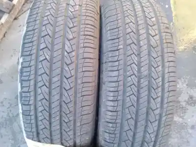 Peça sobressalente para automóvel em segunda mão PNEU por HYUNDAI SANTA FÉ I (SM) 2.0 CRDI 4X4 Referências OEM IAM 225/70R16-103T  