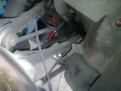 İkinci el araba yedek parçası üst arka sag süspansiyon kolu için bmw 1 (f20) 116 d oem iam referansları 