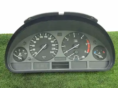 Gebrauchtes Autoersatzteil INSTRUMENTENTAFEL zum BMW 5 (E39) 525 tds OEM-IAM-Referenzen 62118381198 - 110008735054  