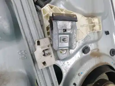 Peça sobressalente para automóvel em segunda mão elevador de vidros dianteiro direito por hyundai sonata (nf) 2.0 crdi cat referências oem iam   