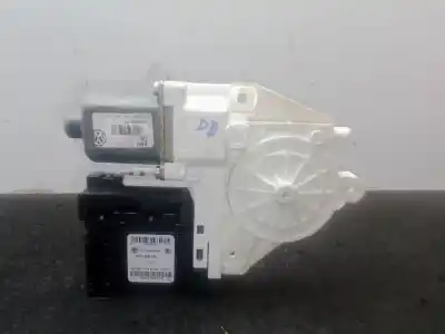 Second-hand car spare part right front window motor for volkswagen golf vi (5k1) 1.6 tdi oem iam references 0130822325 - 5k0959702h - 933887100 - 5k0959792