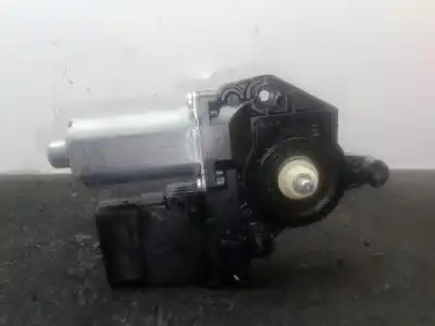 Second-hand car spare part rear left window motor for volkswagen golf vi (5k1) 1.6 tdi oem iam references 0130821430 - 5k0959703d - 922118134
