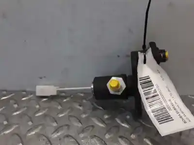 Second-hand car spare part clutch pump for audi a4 berlina (8e) 1.9 tdi (96kw) oem iam references 8e1721401aj