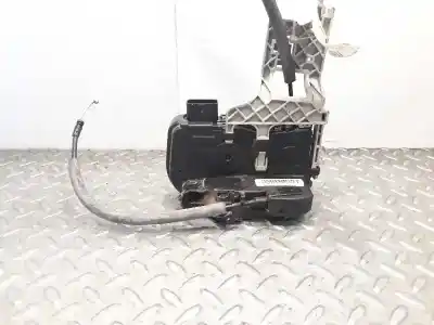 Second-hand car spare part Front Right Door Lock for KIA SPORTAGE Concept 4x2 OEM IAM references 813203U010  
