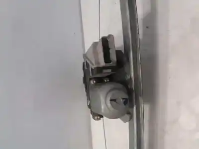 Pièce détachée automobile d'occasion léve glace arrière droit pour peugeot 307 break / sw (s1) sw pack références oem iam 9224a4  400633e