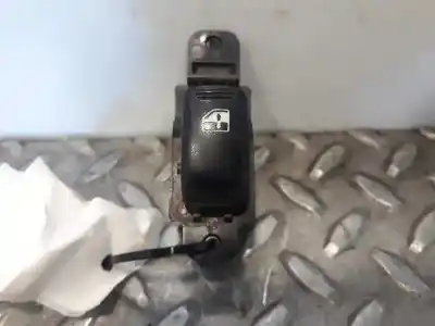 Peça sobressalente para automóvel em segunda mão botão / interruptor elevador vidro traseiro direito por hyundai santa fe (sm) 2.0 crdi cat referências oem iam 