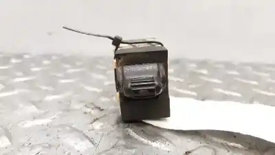 Pezzo di ricambio per auto di seconda mano interruttore alzacristalli anteriore destro per chrysler jeep cherokee (kj) 2.5 crd cat riferimenti oem iam 