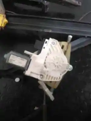 Автозапчасти б/у регулятор стекла переднего правого за audi a6 berlina (4f2) 2.0 tdi ссылки oem iam 4f0837462a  4f0959802b